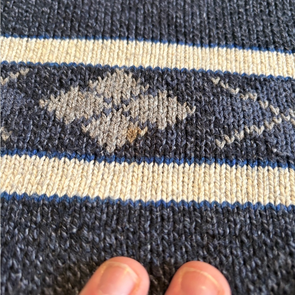 Vintage Men's Blue Sweater with Patterned Stripes - Picture 3 of 8